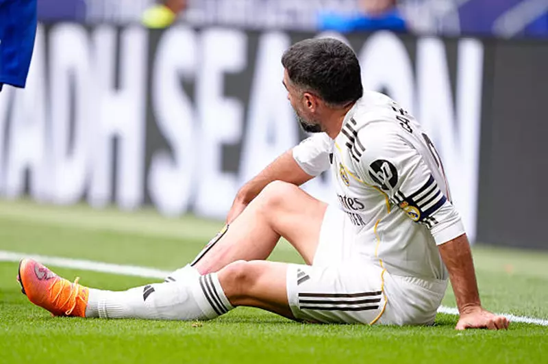 بيان رسمي.. ريال مدريد يعلن نجاح عملية كارفاخال